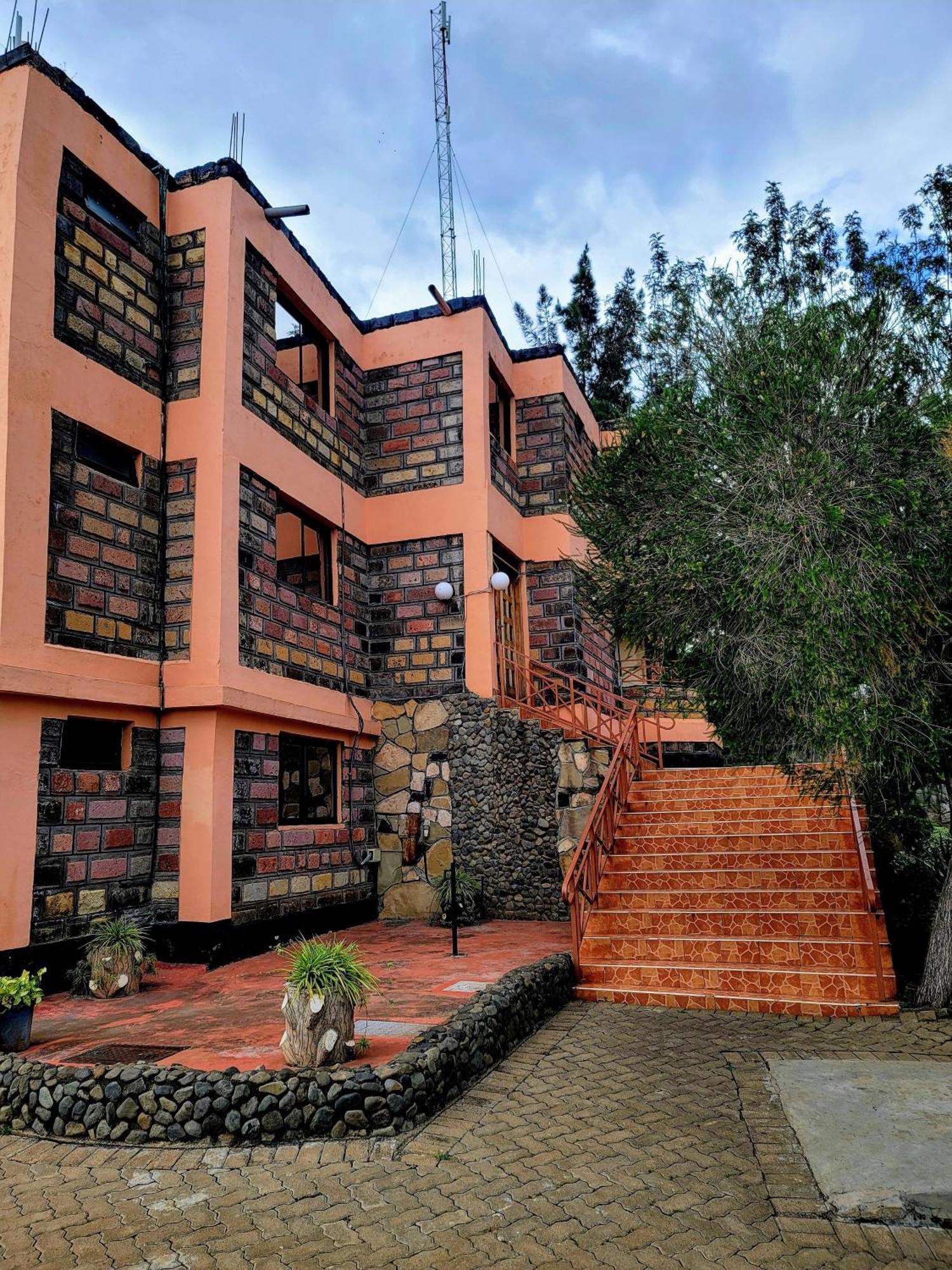 Apex Resort Nakuru Extérieur photo