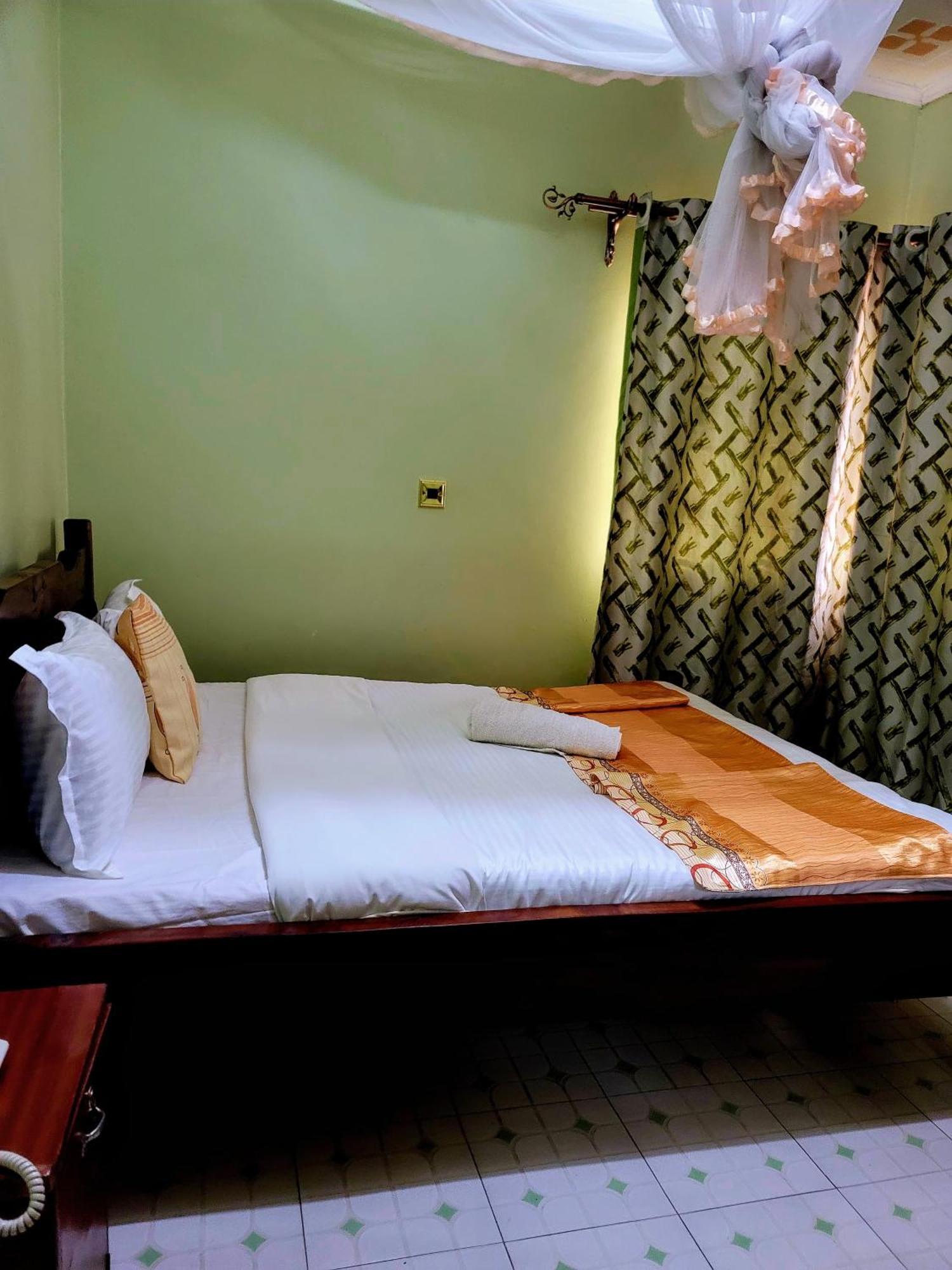 Apex Resort Nakuru Extérieur photo