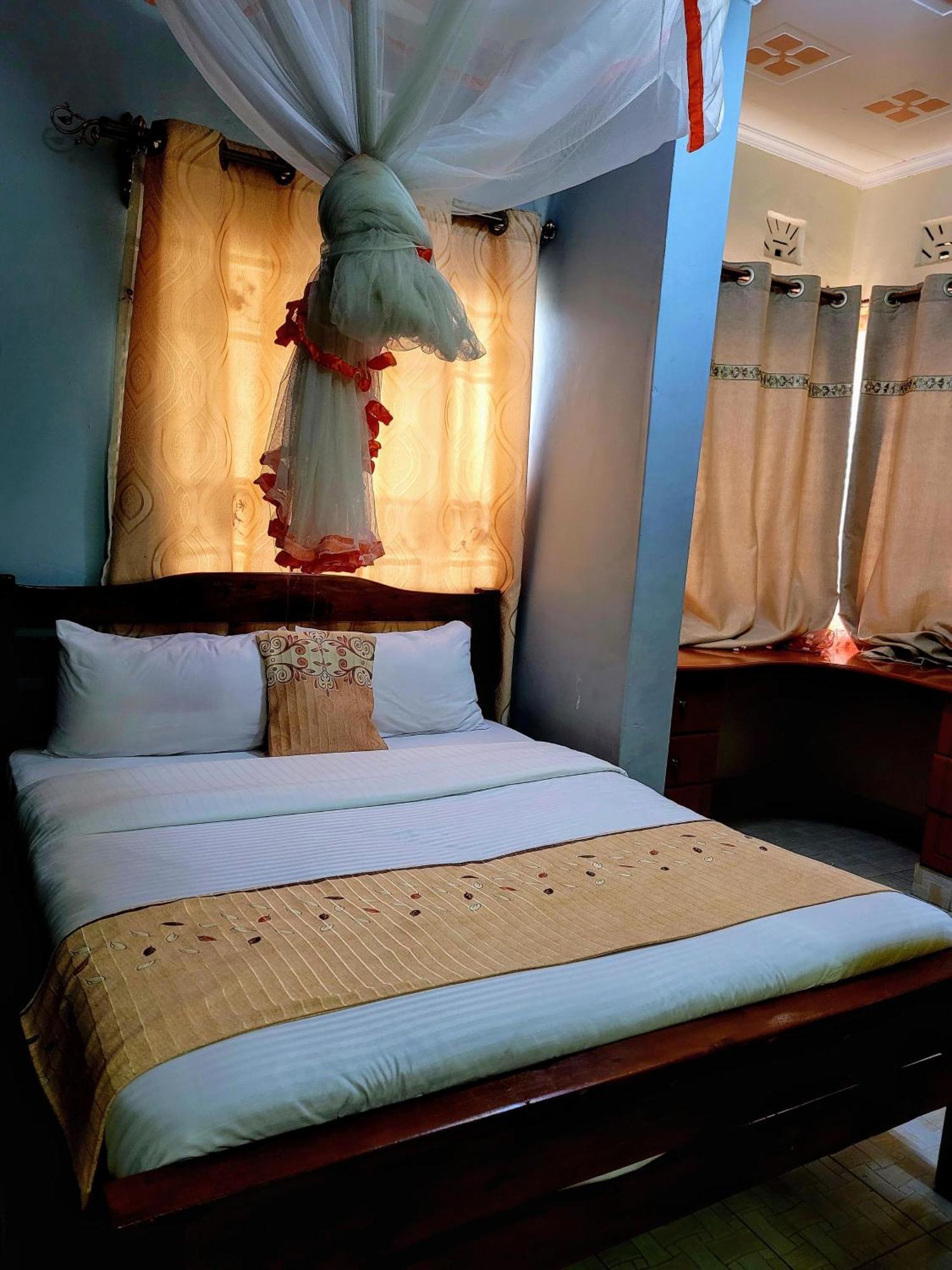 Apex Resort Nakuru Extérieur photo